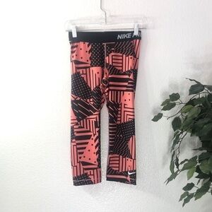 Nike Pro Dri-Fit Neon Cropped Leggings